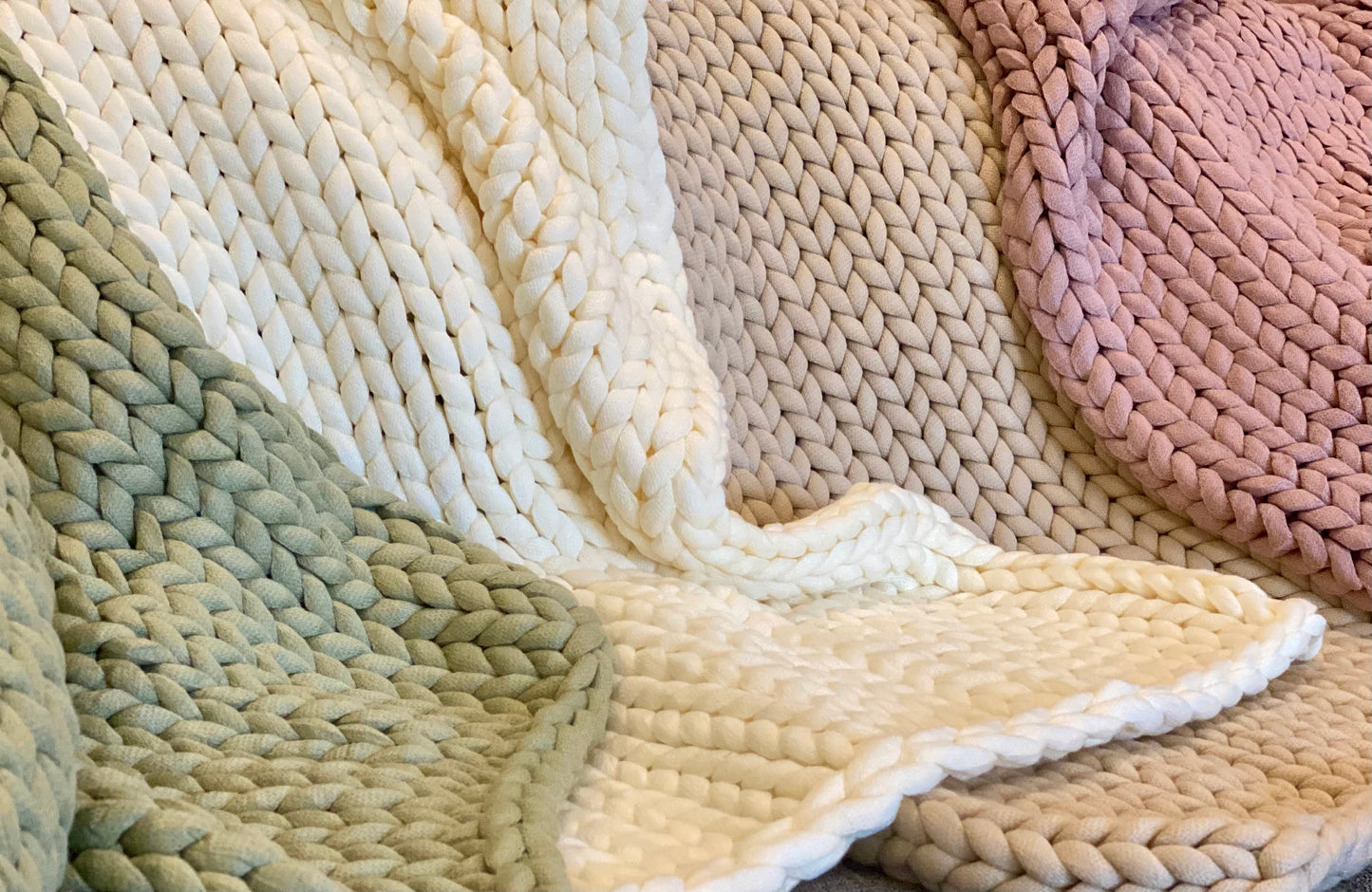 Chunky Knit Full Size Throw Blanket